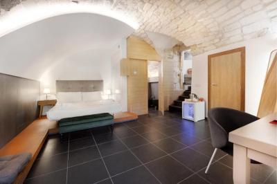 Standard Double Room - Annex 11