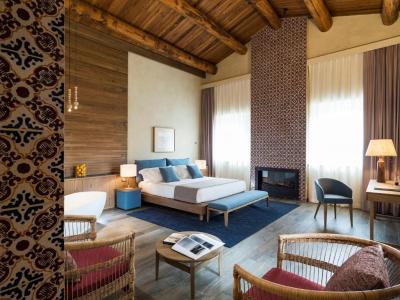 Executive Suite 6