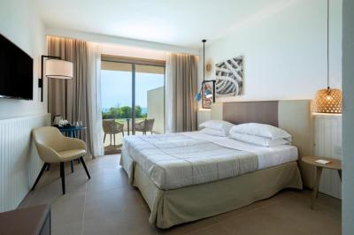 Classic Double Room with Sea View 1