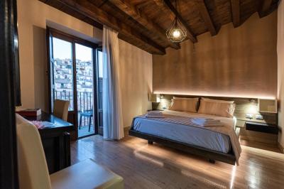 Deluxe Double Room 3