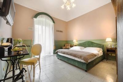 Deluxe Double Room 1