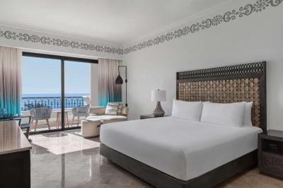 Deluxe King Room with Ocean View 1