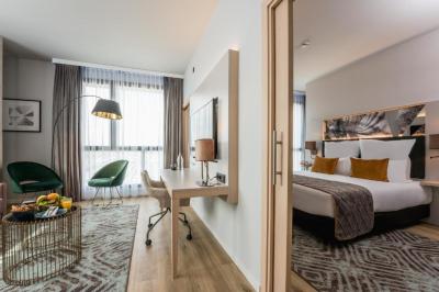 Suite J&uacute;nior 5