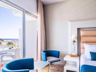 Chambre Double ou Lits Jumeaux - Vue Lat&eacute;rale sur Mer 2