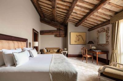 Premium Double or Twin Room with extra bed (2 adults + 1 child) 5