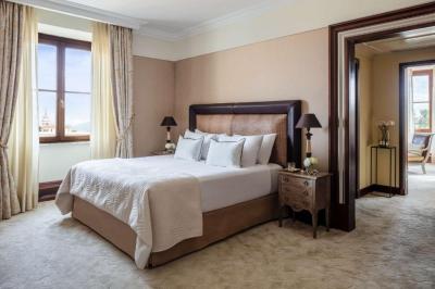 Junior Terrace Suite with Jacuzzi 15