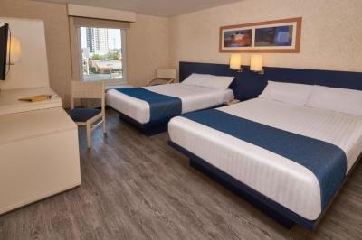Double Room with Two Double Beds 2
