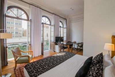 Suite 8