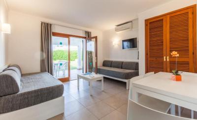One-Bedroom Apartment 1