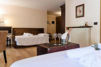 Premium Triple Room 7