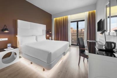 Double Room (1 Adult) 5