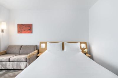 Two Connecting Double Rooms 2
