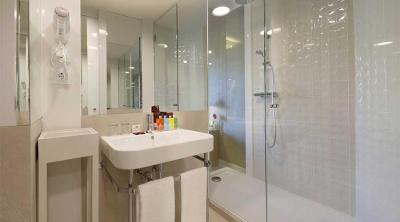 Deluxe Double Room 4