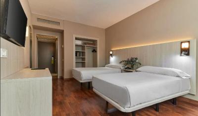 Chambre Triple 2
