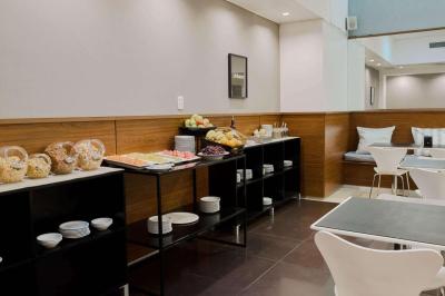 Dazzler Wyndham Buenos Aires Maipu 5 Dazzler Wyndham Buenos Aires Maipu 5