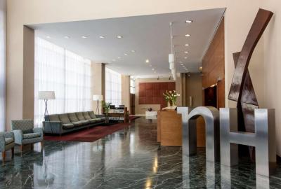 Hotel NH Buenos Aires Latino 7 Hotel NH Buenos Aires Latino 7
