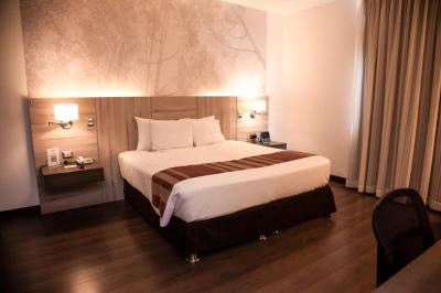 Aku Hotels Lima 4 Aku Hotels Lima 4