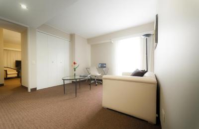 Roosevelt Hotel Suites 6 Roosevelt Hotel Suites 6