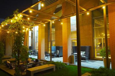 Hotel Hilton Garden Inn Santiago Airport 7 Hotel Hilton Garden Inn Santiago Airport 7