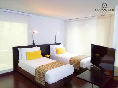 Richmond Suites Hotel 9 Richmond Suites Hotel 9