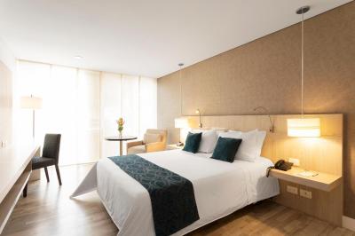 Hotel bh Bicentenario 4 Hotel bh Bicentenario 4