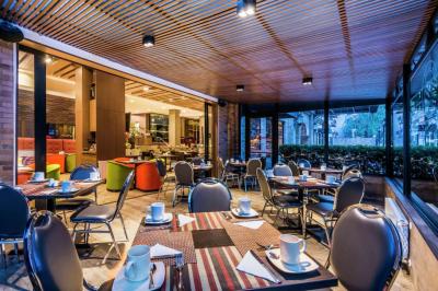 Hotel Embassy Suites by Hilton Bogotá Rosales 7 Hotel Embassy Suites by Hilton Bogotá Rosales 7