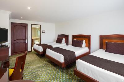 Hotel Embassy Park 4 Hotel Embassy Park 4