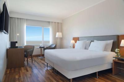NH Montevideo Columbia Hotel 6 NH Montevideo Columbia Hotel 6