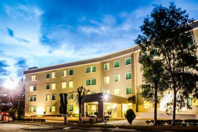 Fiesta Inn Express Perinorte 10 Fiesta Inn Express Perinorte 10