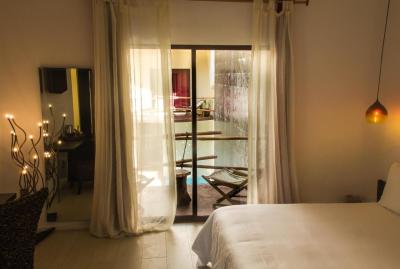 Hotel Kinbe - few steps from 5th Avenue and the beach 7 Hotel Kinbe - few steps from 5th Avenue and the beach 7