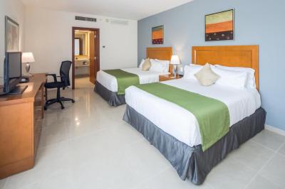 Wyndham Garden Playa del Carmen Hotel 4 Wyndham Garden Playa del Carmen Hotel 4