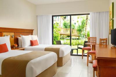 The Reef Coco Beach Resort & Spa- Optional All Inclusive 6 The Reef Coco Beach Resort & Spa- Optional All Inclusive 6