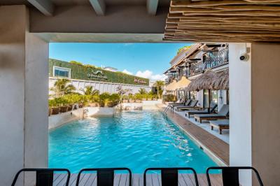 Caribbean Paradise Hotel & Spa - 5th Avenue 5 Caribbean Paradise Hotel & Spa - 5th Avenue 5
