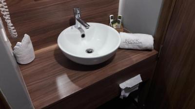 Hotel Block Suites 9 Hotel Block Suites 9