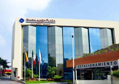 Hotel Guadalajara Plaza Expo 8 Hotel Guadalajara Plaza Expo 8