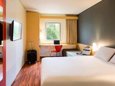Hotel Ibis Monterrey Valle 10 Hotel Ibis Monterrey Valle 10