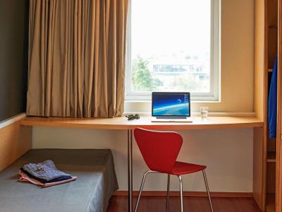 Hotel Ibis Monterrey Valle 7 Hotel Ibis Monterrey Valle 7