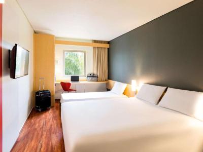 Hotel Ibis Monterrey Valle 6 Hotel Ibis Monterrey Valle 6