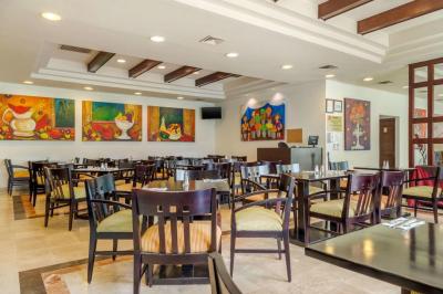 Hotel Quality Inn Monterrey La Fe 4 Hotel Quality Inn Monterrey La Fe 4