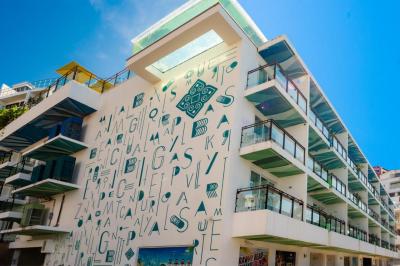 Almar Resort Luxury LGBT Experience by Mantamar Beach Club 9 Almar Resort Luxury LGBT Experience by Mantamar Beach Club 9