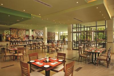 Dreams Riviera Cancun Resort & Spa 6 Dreams Riviera Cancun Resort & Spa 6