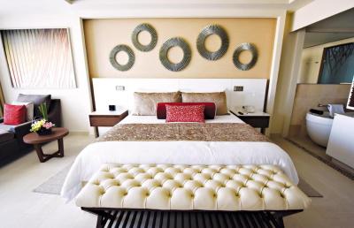 Hideaway at Royalton Riviera Cancun 10 Hideaway at Royalton Riviera Cancun 10