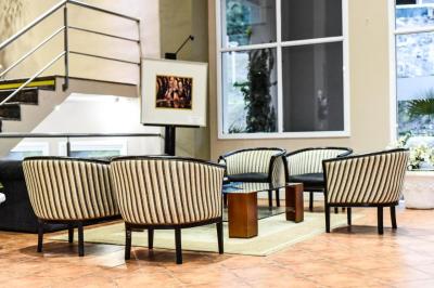 Howard Johnson Rio Ceballos Hotel y Casino 8 Howard Johnson Rio Ceballos Hotel y Casino 8