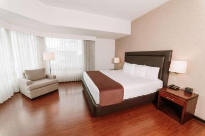 Clarion Suites Guatemala City 2 Clarion Suites Guatemala City 2