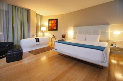 TRYP Wyndham Cuenca Zahir Hotel 6 TRYP Wyndham Cuenca Zahir Hotel 6