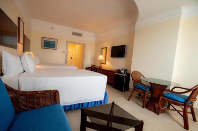 Hotel Colon Salinas 8 Hotel Colon Salinas 8