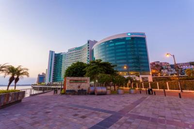Wyndham Guayaquil, Puerto Santa Ana 8 Wyndham Guayaquil, Puerto Santa Ana 8