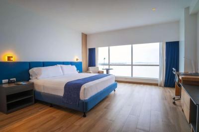 Wyndham Guayaquil, Puerto Santa Ana 4 Wyndham Guayaquil, Puerto Santa Ana 4