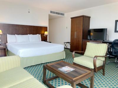 Courtyard Marriott Guayaquil Hotel 8 Courtyard Marriott Guayaquil Hotel 8