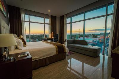 Hotel City Plaza & Suites 10 Hotel City Plaza & Suites 10
